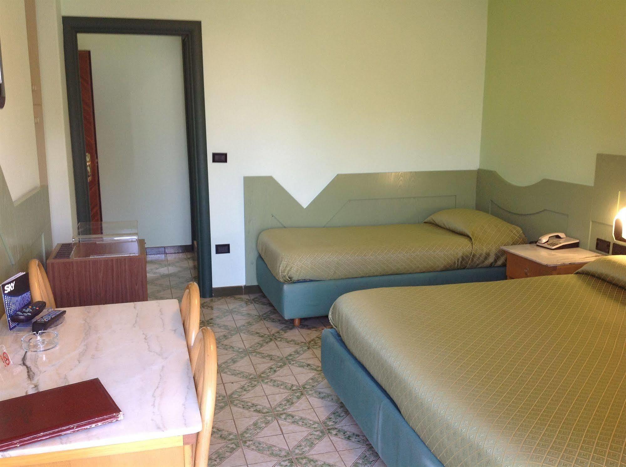 Giovanna Hotel